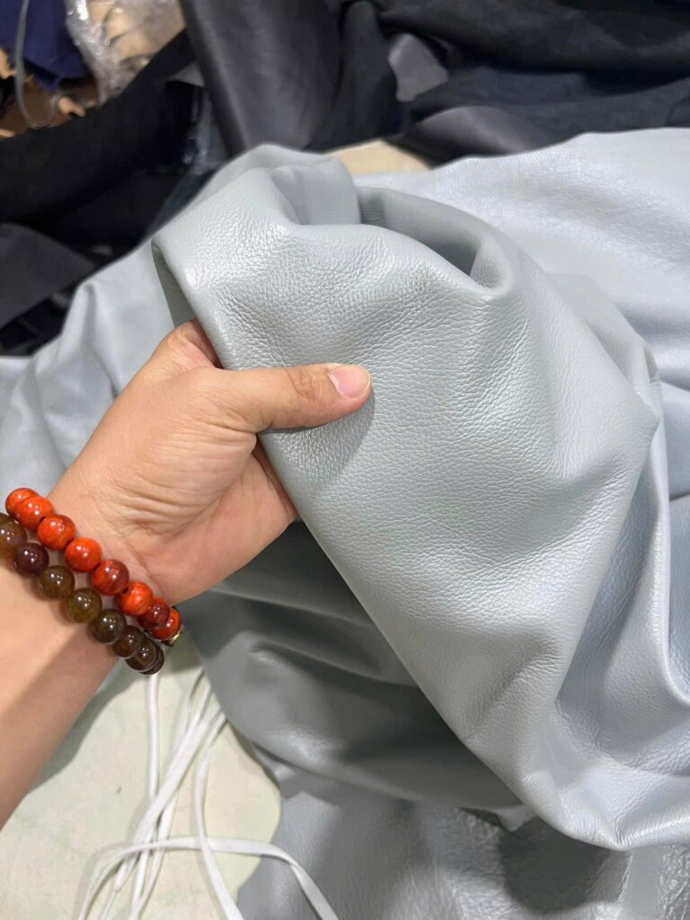 Da Nappa Là gì? Đặc Điểm, Ứng Dụng và Cách Bảo Quản da Nappa